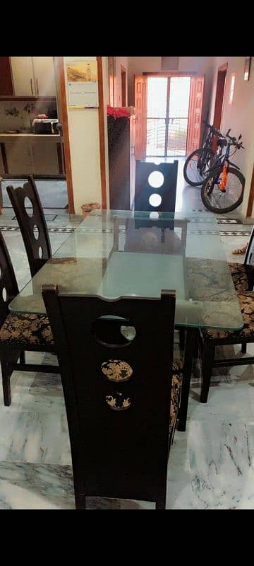 Dining Table set of 6 Chairs 9