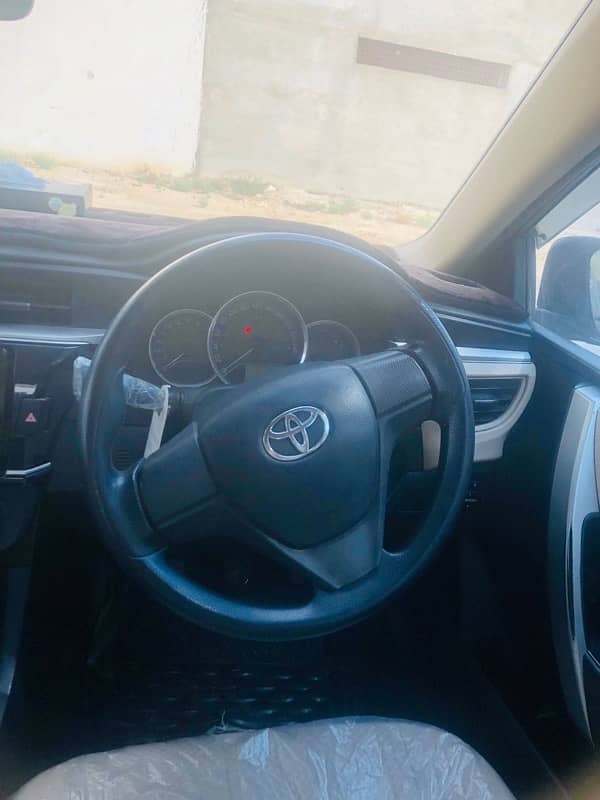 Toyota Corolla GLI | Model 2016 |100% Genuine Condition 6