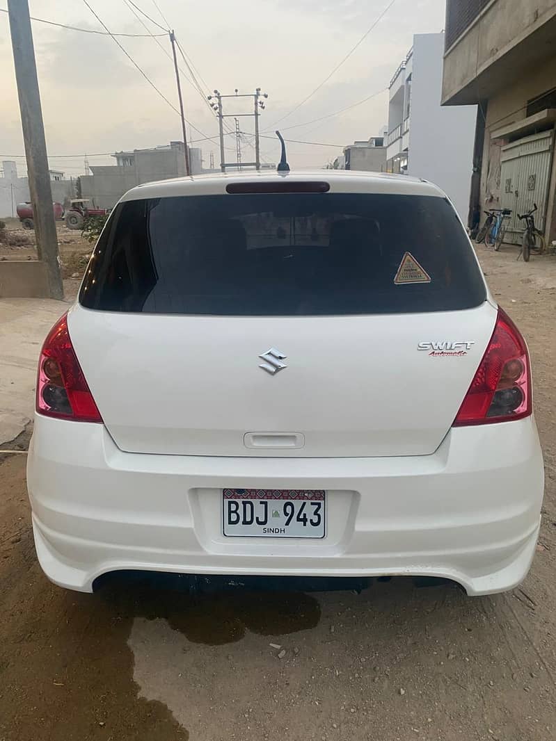 Suzuki Swift Automatic 2015 White 4