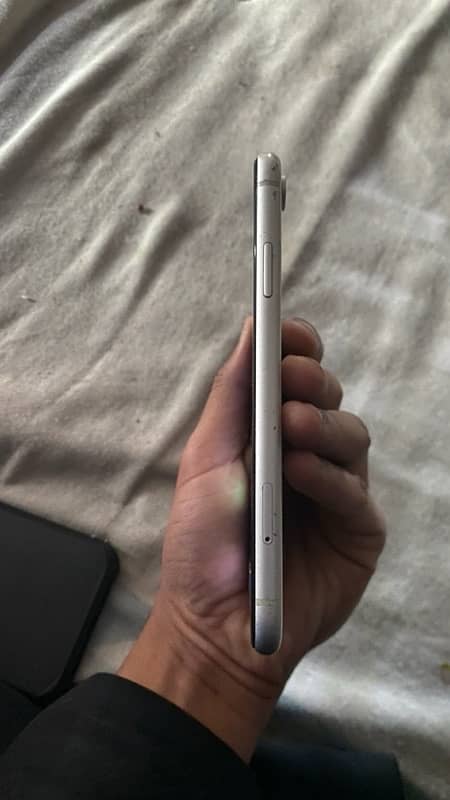 IPhone XR 128 GB Non PTA 3