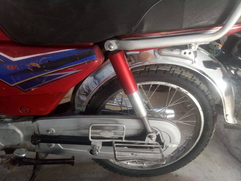 Honda CD 70 2013 model in good condition 4