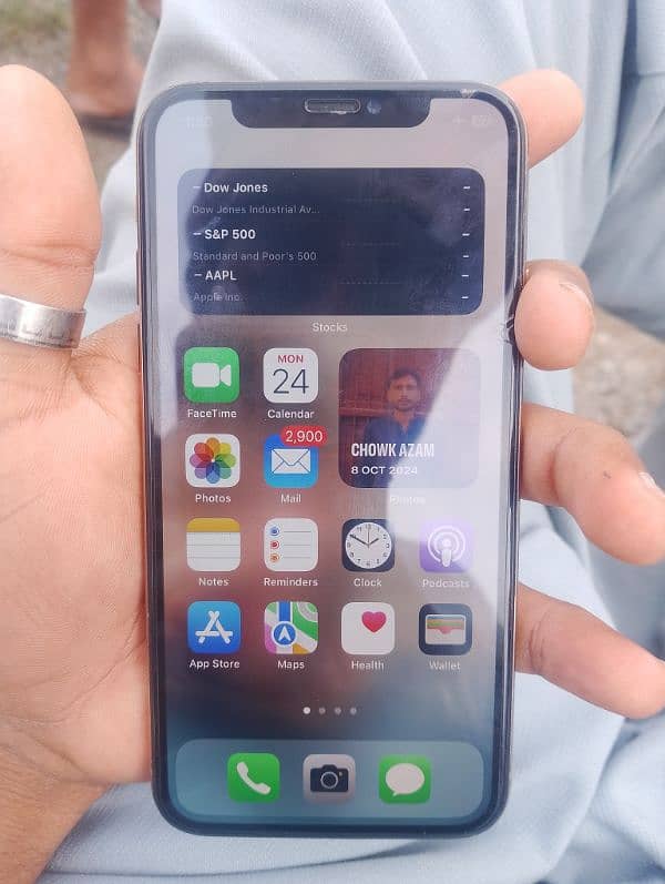 i phone xs 64gb non pta 10by 10 back damag Exchange available 5