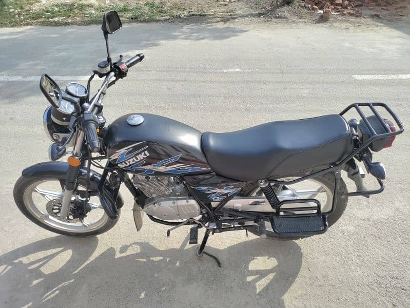 Suzuki GS 150 SE 2