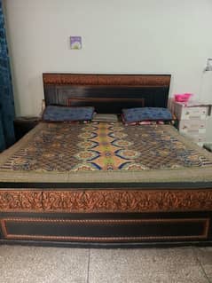 king size bed with mattress