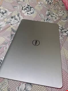 Dell Laptop with 6gb Graphic card (Amd radeon)