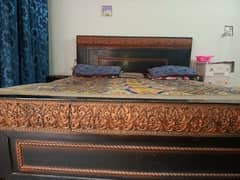 king size bed with mattress