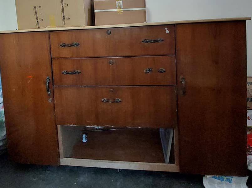 Wardrobe/ Wooden Wardrobe/ Chester/ Wooden Chester/ Furniture Sale 2