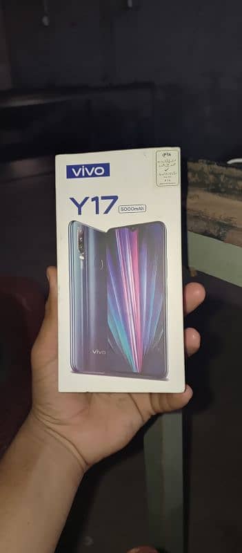 Vivo y17 box opn phone good condition 10/10    . . 5 month waranty 5