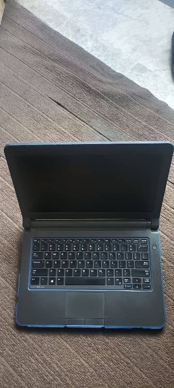 Dell Laptop in Good Condition 3