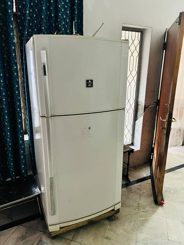 Dawlance Full Size Fridge no issues no fault 0