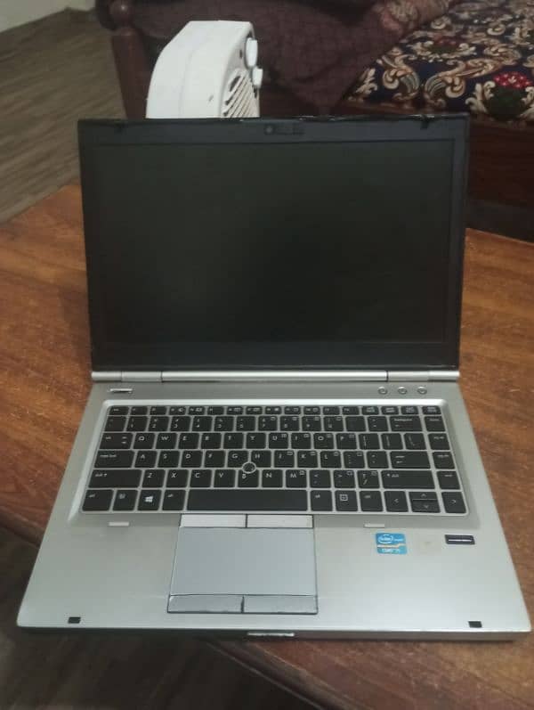 HP Elite Book Core i5 4th Gen 8 GB Ram 500 GB HDD 1