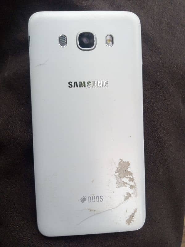 Samsung J7 in reasonable price 6