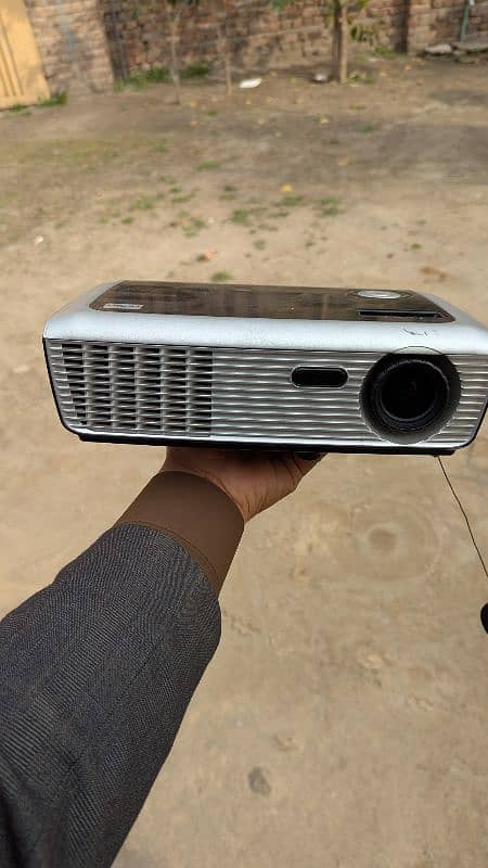 projector 25000 0