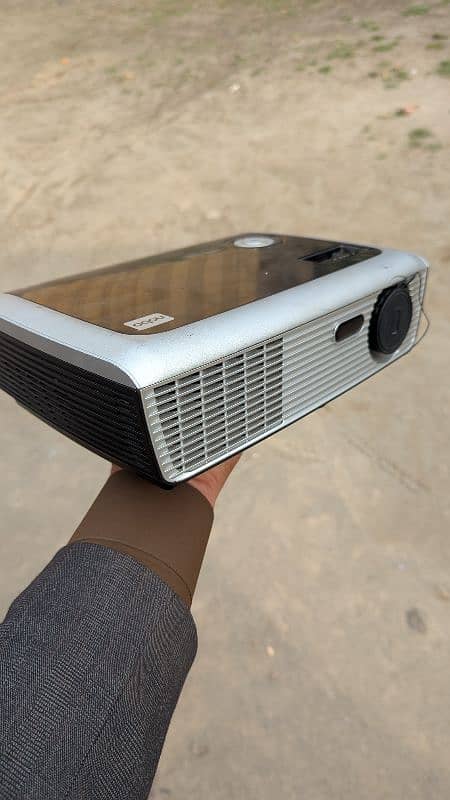 projector 25000 1