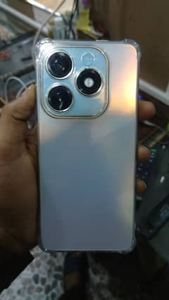 tecno spark 20 8/256 with box exchange possible