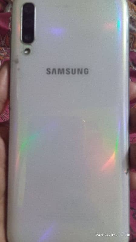 Samsung galaxy A70 0