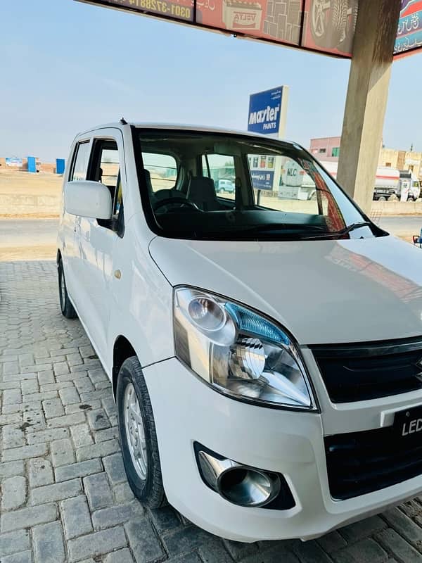 Suzuki Wagon R 2019 1