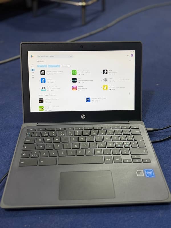 Hp Chromebook 11 G8 EE 4GB Ram 32GB Storage contact WhatsApp 4