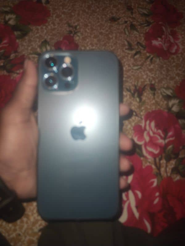 i phone 12 pro max 2