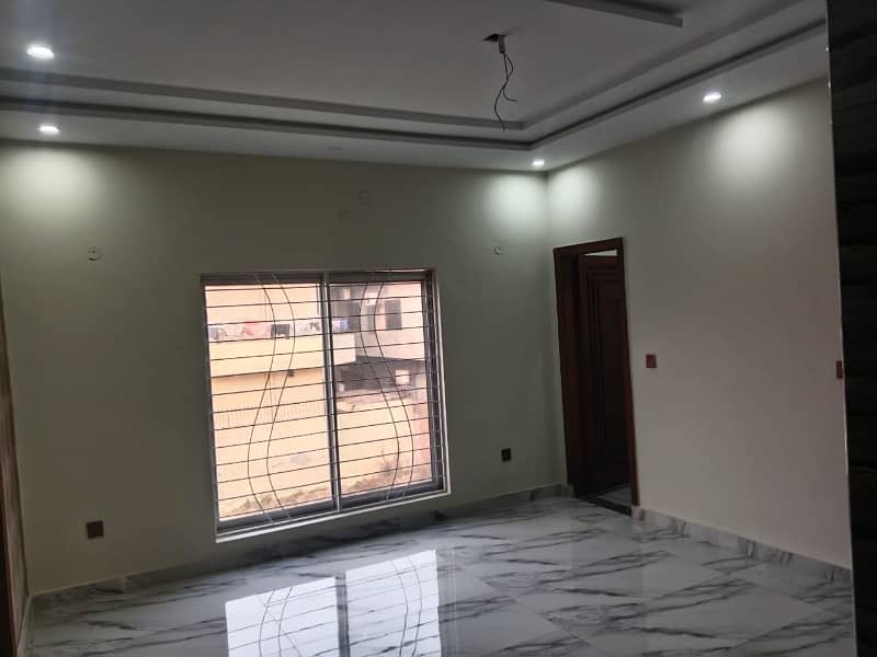 Kanal Upper Portion For Rent 17