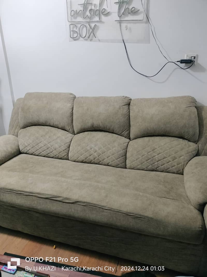 Sofa set 7 seaters 8