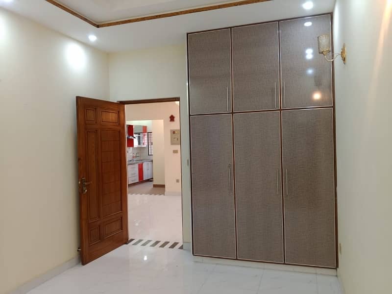 6 Marla Beautiful House Available For Sale In Johar Town 19