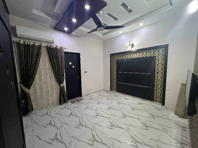 5 Marla Like Brand New Luxury House For Sale In Johar Town 13