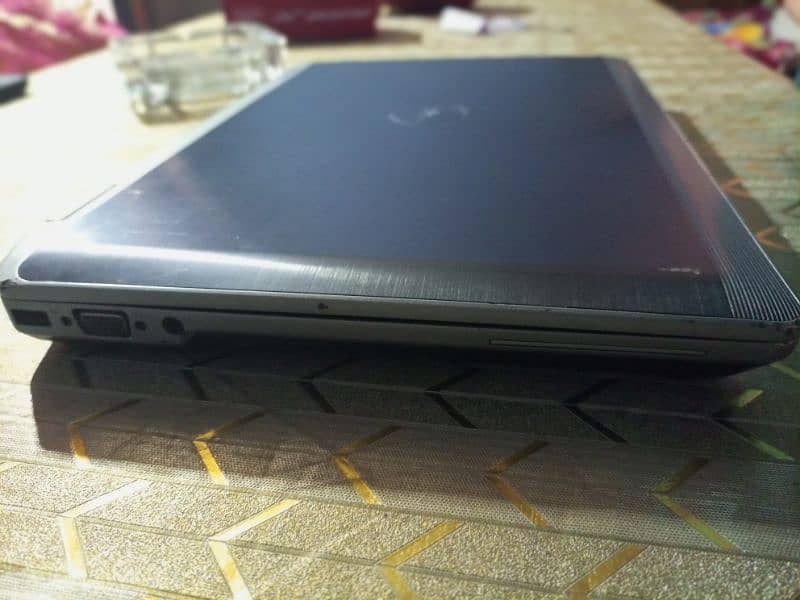 Dell laptop for sale 3th generation core-i5 1