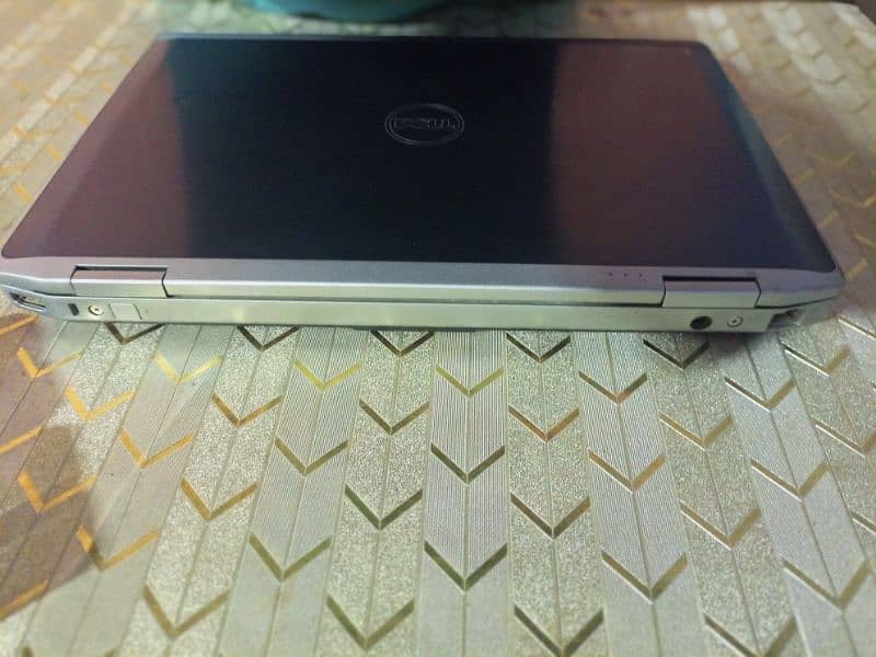 Dell laptop for sale 3th generation core-i5 3