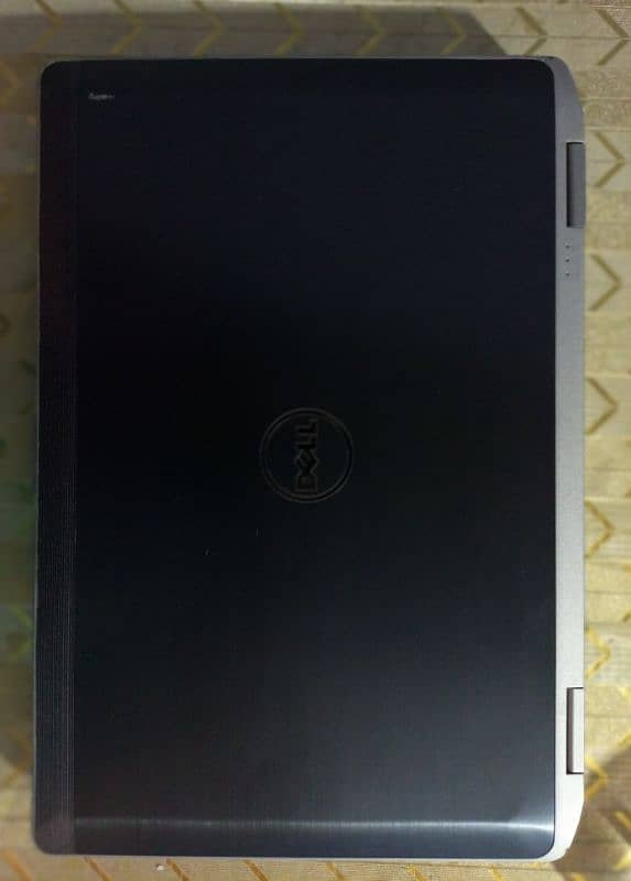 Dell laptop for sale 3th generation core-i5 6