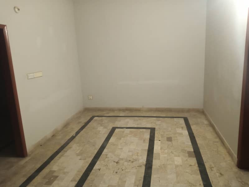 Rent flat 2bed. d. d 3rd Lift Sinbaad to Nipa chowrangi 2