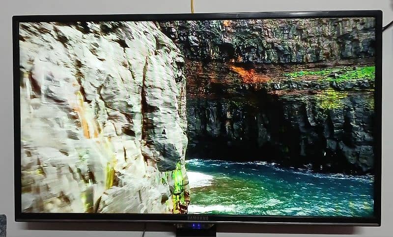 Samsung Led tv (brand new card installed in i zone) 4