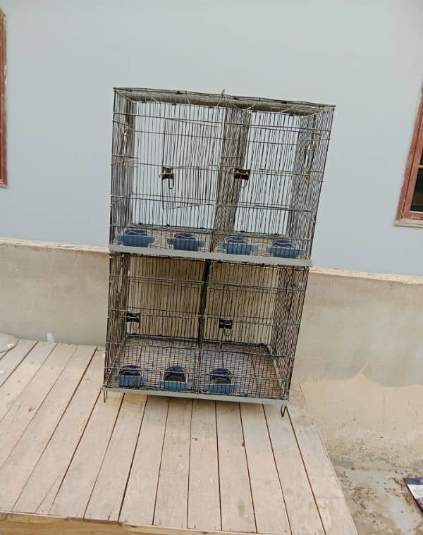 4portion cage for sale in excellent condition. . . 9