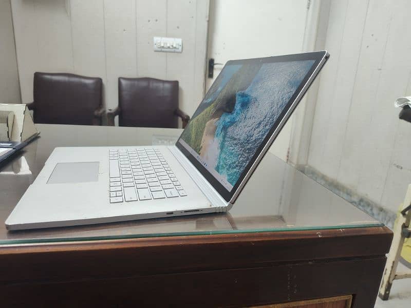 Microsoft surface book 2 2