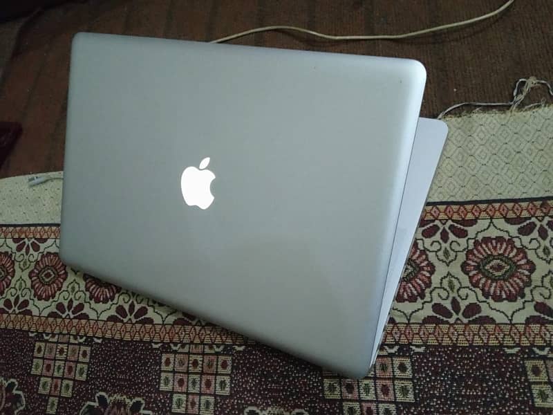 Macbook pro 2