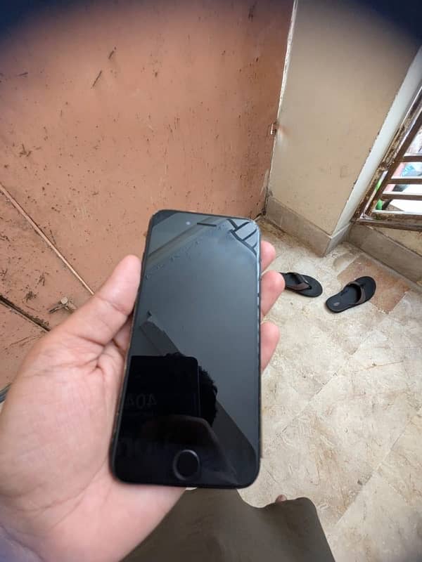 iPhone 7 128gb pta approved 6