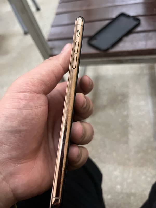 iphone xs max 3