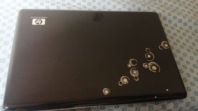 laptop HP panel broken Baki sab okay 6