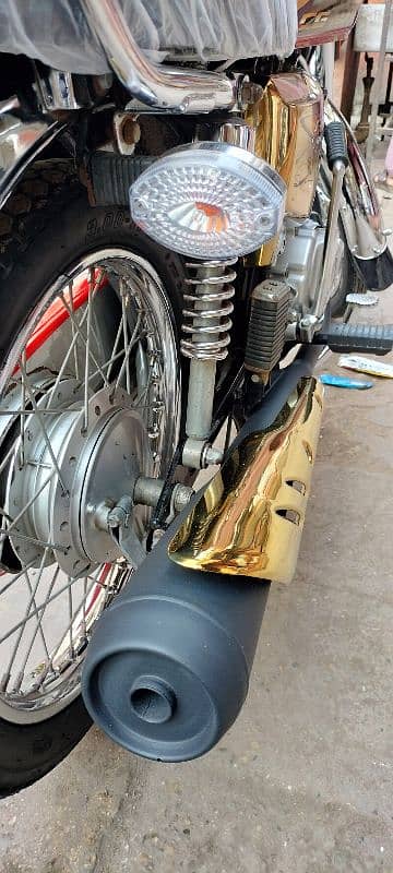 HONDA CG 125 special edition golden 3