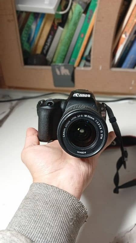 Canon 200d for sale | With 18-55mm kit lens + Two batteries 0