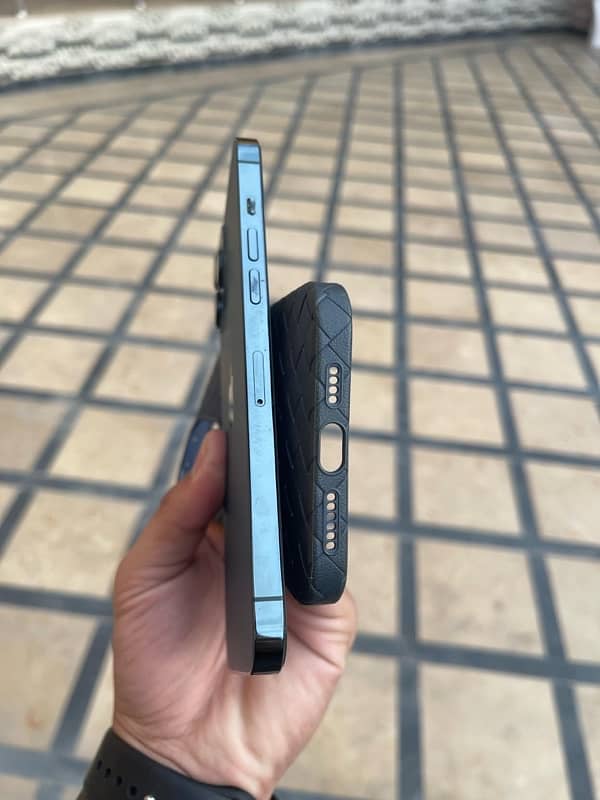 Iphone 12 pro max 256gb Non PTA Blue colour 1