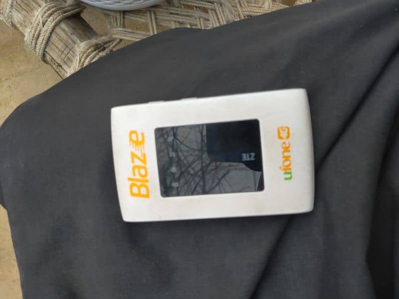 ufone 4g net device with org box and charger all sims work 0