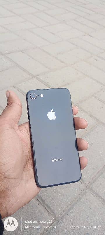 iphone 8 64GB pta approved 0