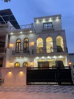 5 Marla Park Face Spanish Design House For Sale In G-11 Islamabad