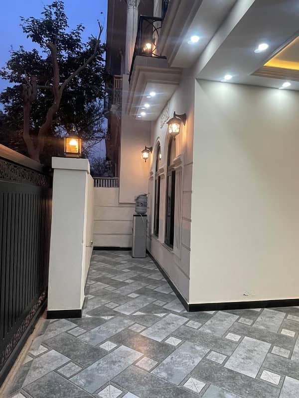 5 Marla Park Face Spanish Design House For Sale In G-11 Islamabad 2