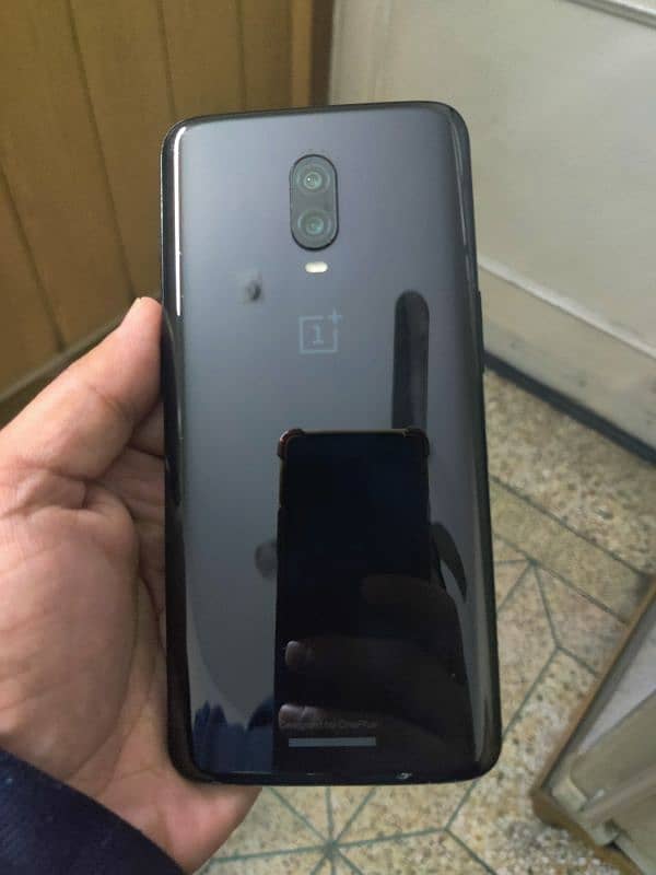 OnePlus 6T  8/128 1