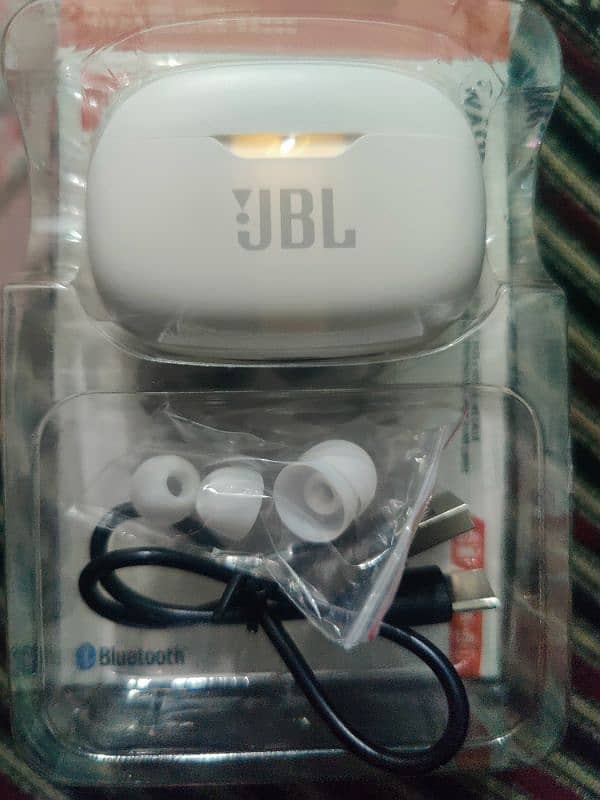 JBL WAVE 200 TWS True Wireless Earbuds | Best Quality Earbuds 6