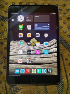 iPad mini 4 32gb Brand New condition