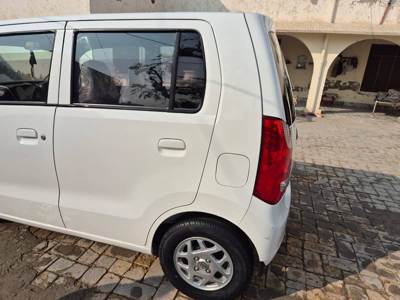 Suzuki Wagon R 2021 15