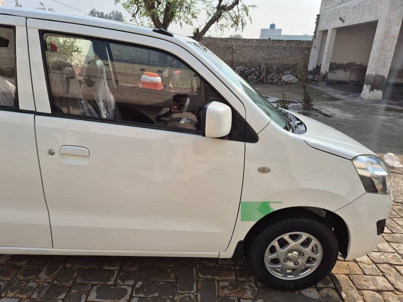 Suzuki Wagon R 2021 16